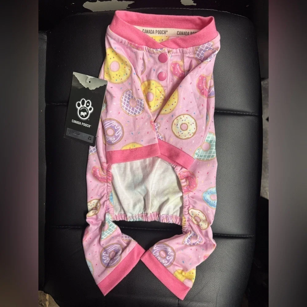 NWT Canada Pooch – Jersey Onesie Donut 12” 8-12lb
